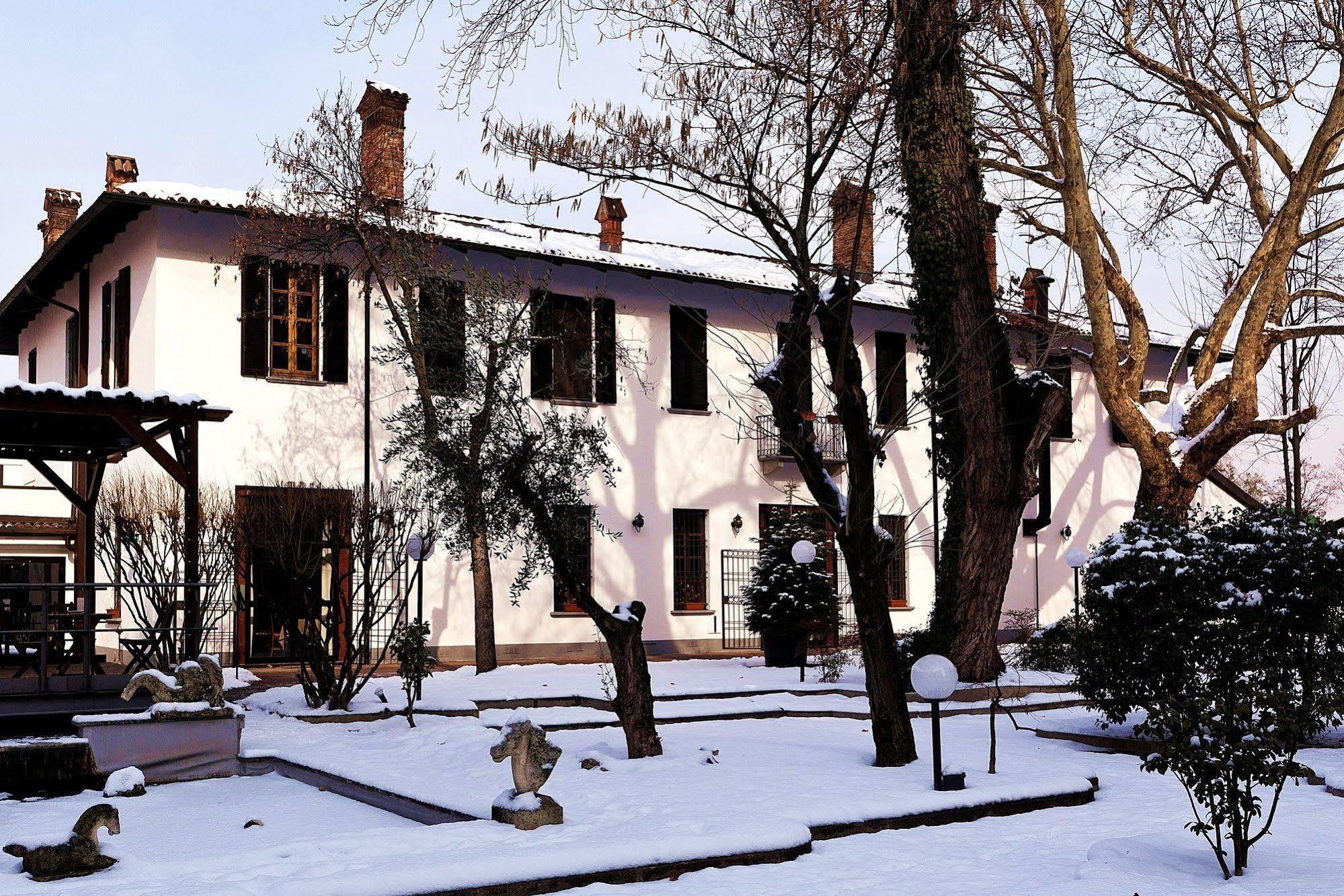 Excel Hotel Naviglio - Ca'Bianca Milan Exterior photo